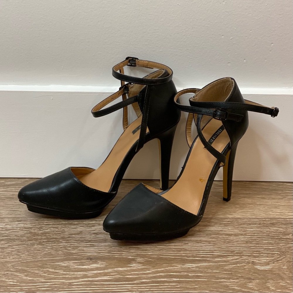 Forever 21 | Black Pointy Toe Platform Stiletto - Picture 6 of 13